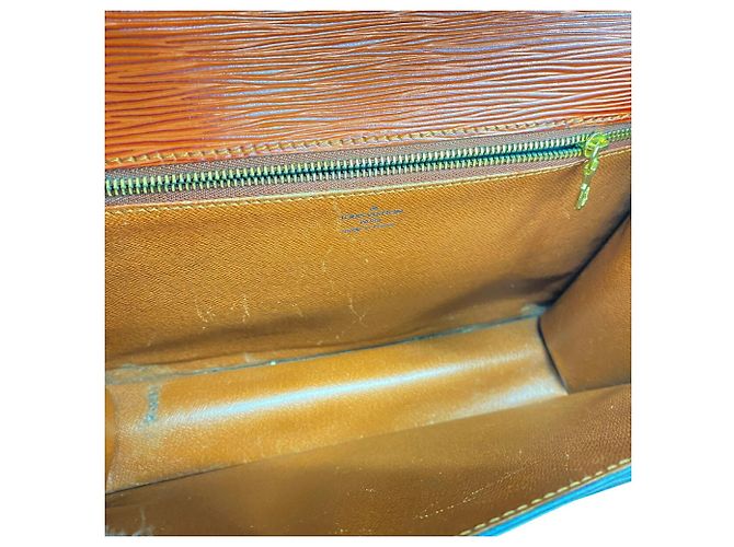Borsa Monceau Epi Louis Vuitton Marrone - vista 4