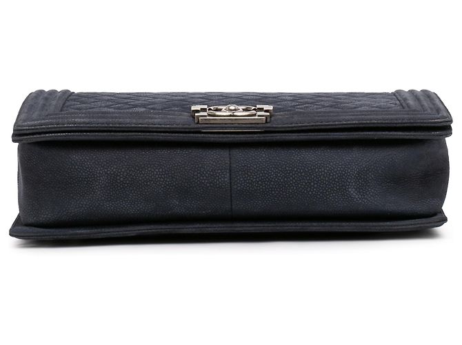 Chanel Blu Grande Flap Boy in Caviar Iridescente Blu navy - vista 3