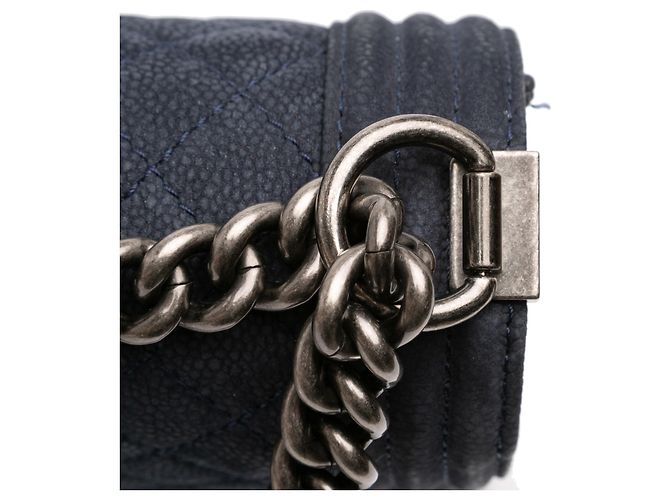 Chanel Blu Grande Flap Boy in Caviar Iridescente Blu navy - vista 8
