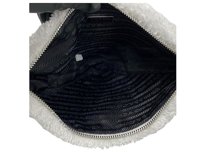 Borsa a mano in spugna Triangle di Prada Bianco - vista 9