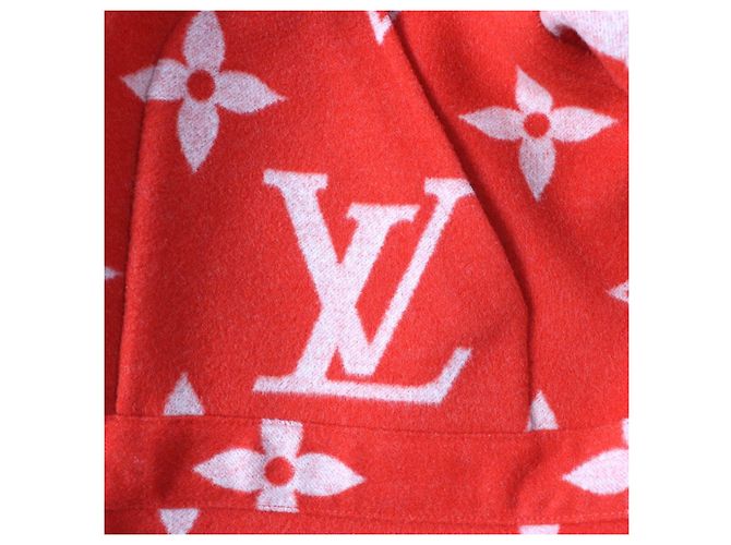 Cappotto con cappuccio in lana e seta Monogramma Gigante Louis Vuitton Rosso - vista 9