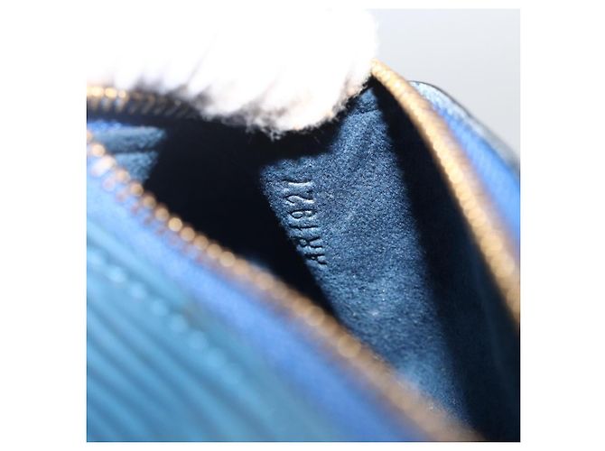 Pochette Soufflot in pelle Epi Louis Vuitton Blu - vista 7
