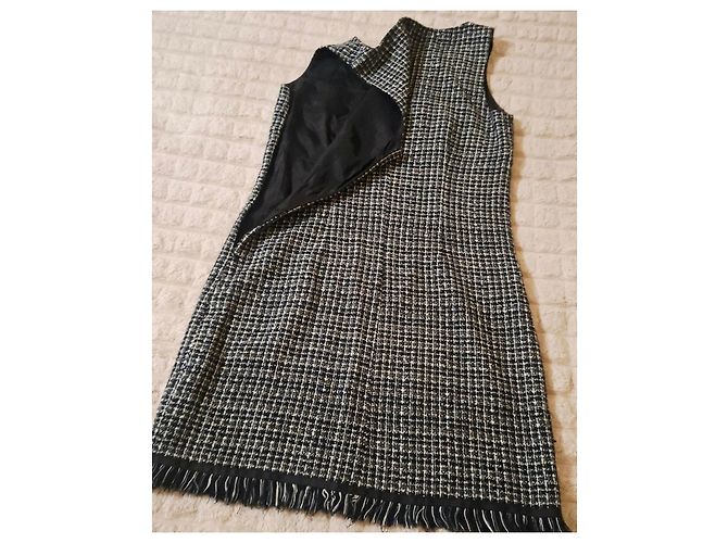 Autre Marque Kariertes Tweedkleid mit Fransen Schwarz Weiß Grau - Ansicht 13