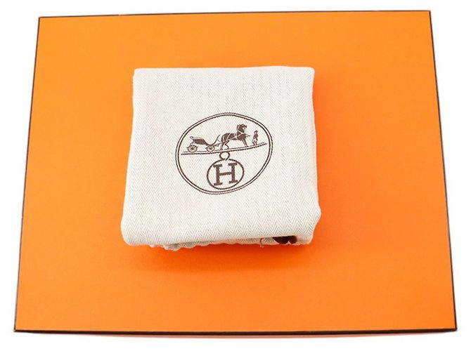 Hermès Jypsiere Mini Handtasche Weiß - Ansicht 16