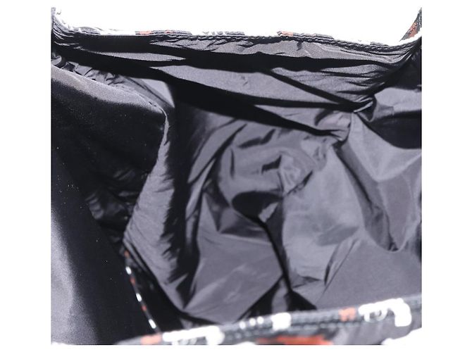 Borsa a mano PRADA in nylon nero e bianco Auth bs33981 - vista 17