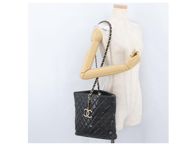 CHANEL Borsa a Spalla Matelassé in Pelle di Agnello Nera Oro CC Auth ARZ445 Nero D'oro - vista 26