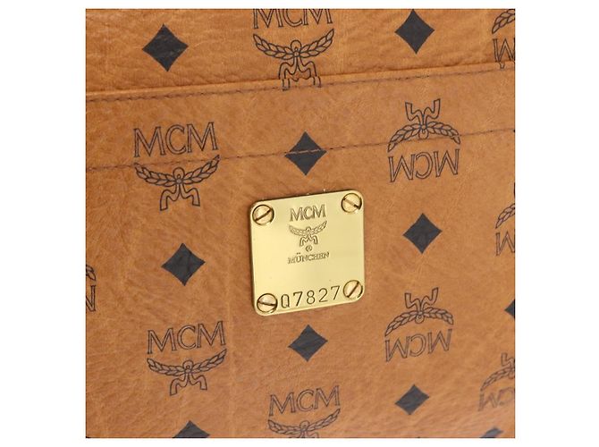 Borsa Tote Vicetos Logogram MCM in pelle PVC marrone e oro Auth 174495 D'oro - vista 14
