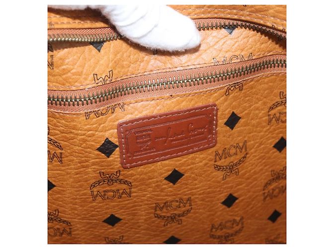 Borsa Tote Vicetos Logogram MCM in pelle PVC marrone e oro Auth 174495 D'oro - vista 16