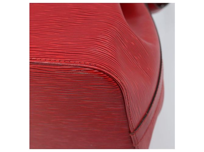 Noe LOUIS VUITTON Borsa a Spalla Petit Noé Epi Rossa M44107 LV Auth 174504 Rosso - vista 15