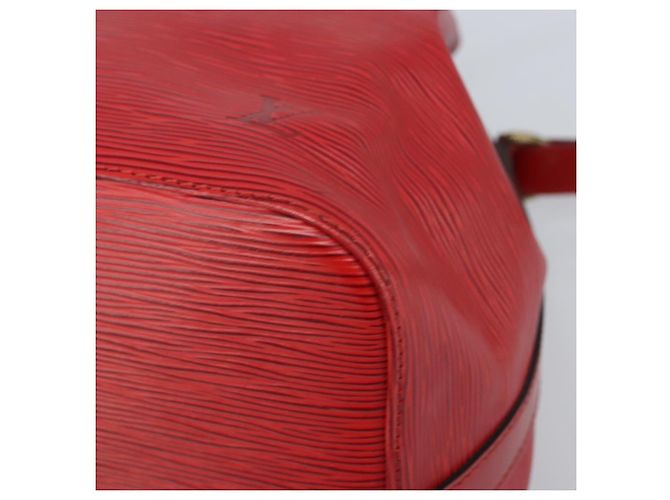 Noe LOUIS VUITTON Borsa a Spalla Petit Noé Epi Rossa M44107 LV Auth 174504 Rosso - vista 9