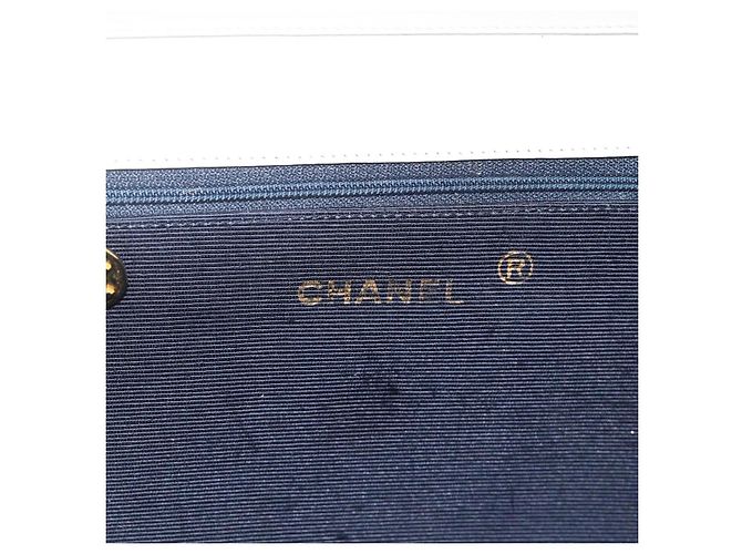 CHANEL Borsa a Spalla Matelassé in Pelle di Agnello Bianco Oro CC Auth BA11362A D'oro - vista 15