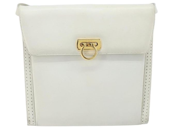 Borsa a Spalla Gancini in Pelle Bianca e Oro Salvatore Ferragamo Auth ARZ115 Bianco D'oro - vista 2