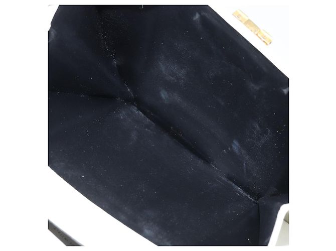 Borsa a Spalla Gancini in Pelle Bianca e Oro Salvatore Ferragamo Auth ARZ115 Bianco D'oro - vista 23