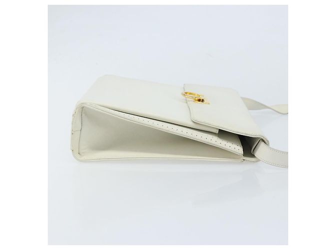 Borsa a Spalla Gancini in Pelle Bianca e Oro Salvatore Ferragamo Auth ARZ115 Bianco D'oro - vista 4