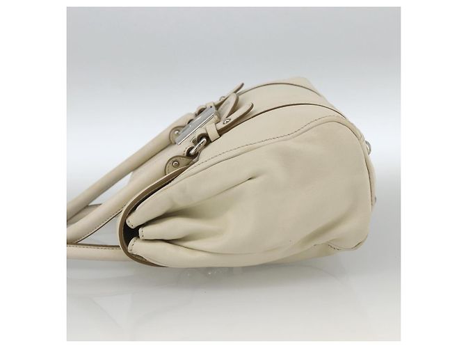 Borsa a mano in pelle bianca e argento Salvatore Ferragamo Auth BSZ241 Bianco - vista 4