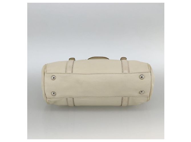 Borsa a mano in pelle bianca e argento Salvatore Ferragamo Auth BSZ241 Bianco - vista 9