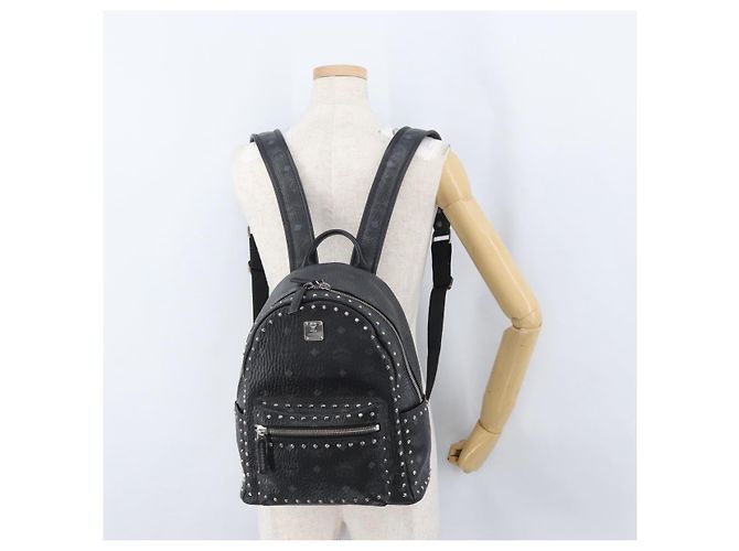 Zaino MCM Logogram Vicetos Studs in pelle PVC nera Auth kk619 Nero - vista 24