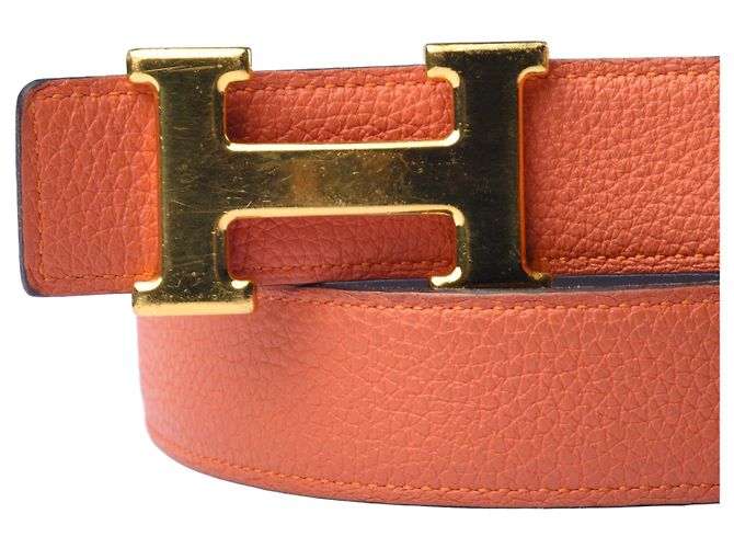 Cinto reversível H em couro Togo e Box laranja/chocolate da Hermès - vista 4