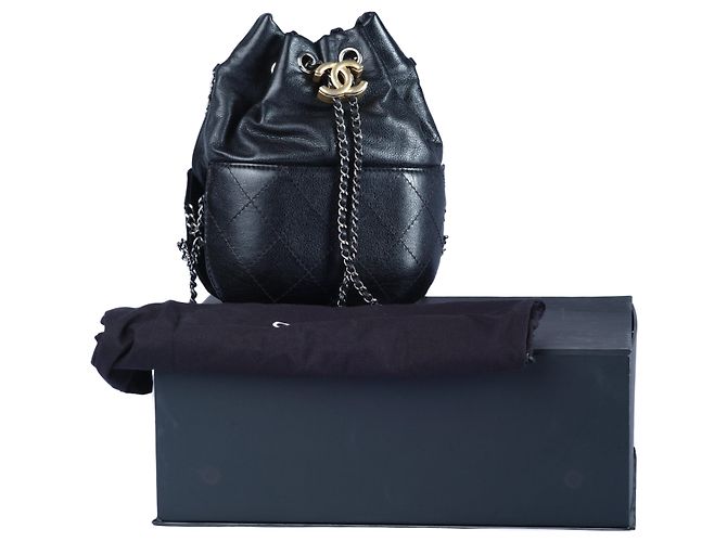 Chanel Kleine Gabrielle Bucket Bag - '20s Schwarz - Ansicht 13