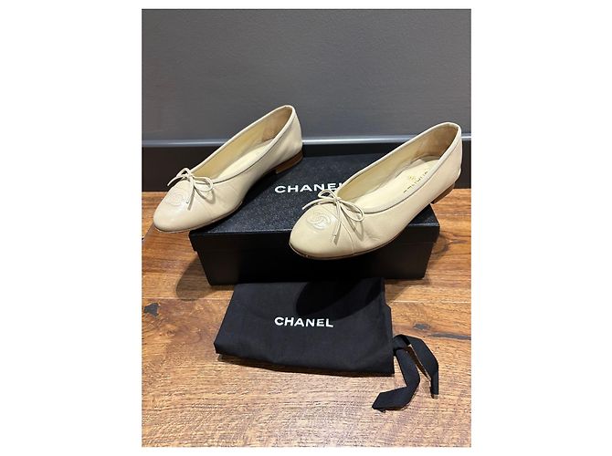 Bailarinas de cuero beige de Chanel con lazo - vista 8