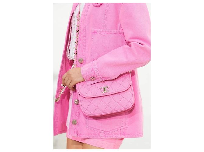 Chaqueta de camelia de denim neón rosa Chanel 21S icónica FR 36 Hardware de plata - vista 8
