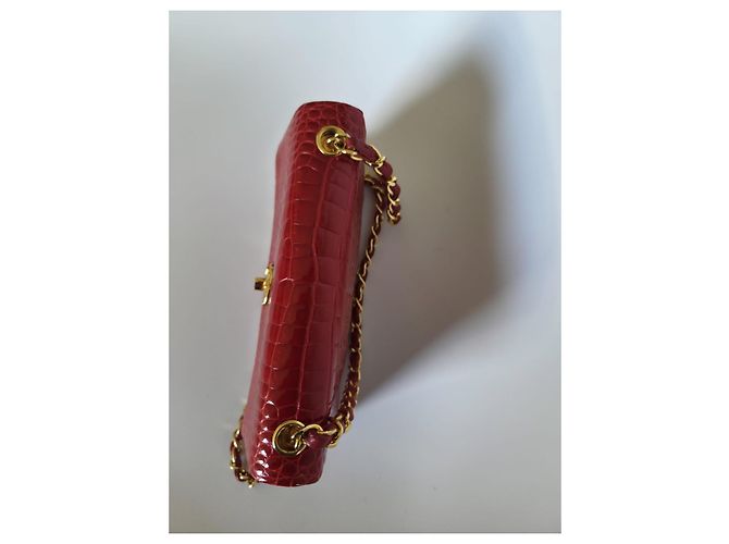 Trendy CC CHANEL Mini Timeless Abendtasche aus Krokodilleder Rot - Ansicht 4