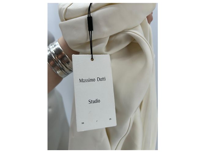 Massimo Dutti Langes cremefarbenes Satin-Kleid Beige - Ansicht 6