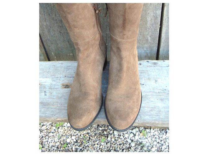Botas Stuart Weitzman Marrón Claro Ante - vista 2