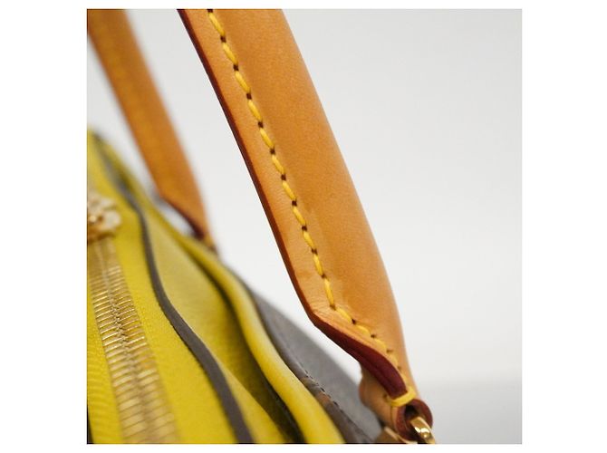 Borsa Louis Vuitton Monogram Pallas in Pistache - vista 8