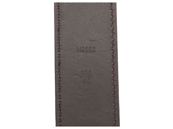 Cintura LV Initials Taiga Glacier di Louis Vuitton Marrone - vista 7