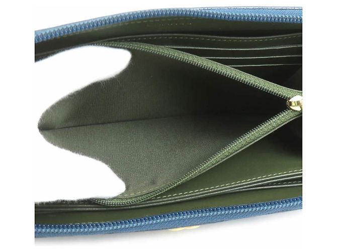 Portafoglio lungo con zip rotonda Chanel Boy Blu navy - vista 4