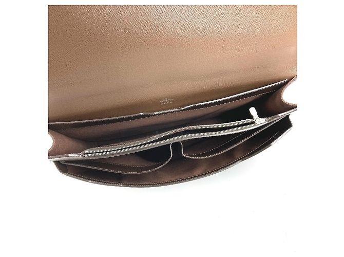 Borsa Louis Vuitton Taiga Laguito Marrone - vista 15
