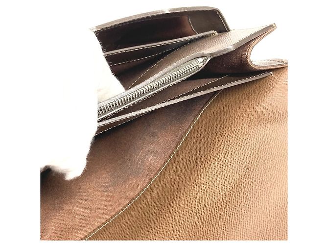 Borsa Louis Vuitton Taiga Laguito Marrone - vista 17