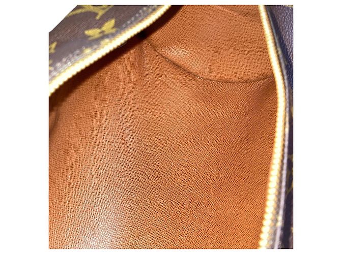 Borsa a mano Boston Roll Monogram Papillon 30 GM Louis Vuitton Marrone Monogramma - vista 8