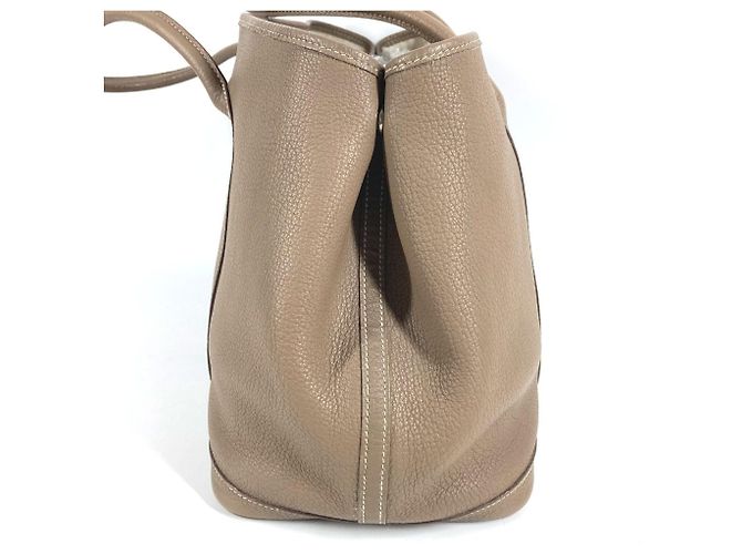 Bolsa Hermès Garden Party 36 PM Bege Taupe - vista 11