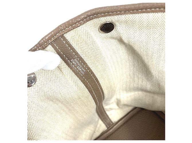 Bolsa Hermès Garden Party 36 PM Bege Taupe - vista 5