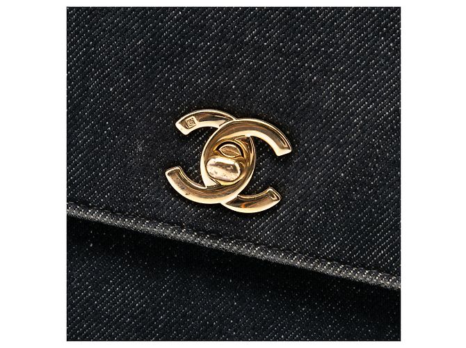 Borsa Chanel Kelly in denim nero con CC - vista 6