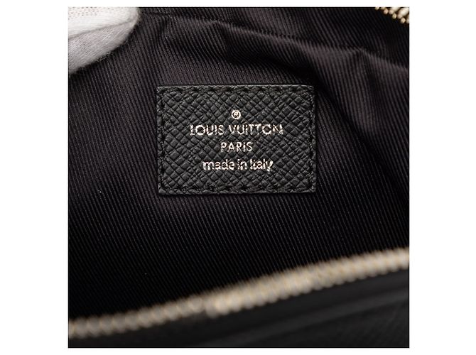 Bumbag exterior Monogram Eclipse negro Louis Vuitton - vista 5
