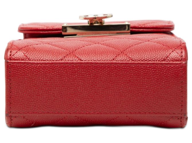 Supporto per telefono in caviar trapuntato rosso Chanel con finitura dorata - vista 3