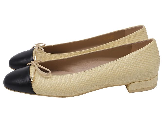 Bailarinas Sleek Bow en Raffia Crema de Stuart Weitzman Blanco Crudo - vista 4