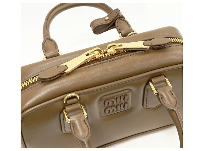 Borsa in pelle Arcadie 2 in 1 Miu Miu Verde Cachi - vista 5