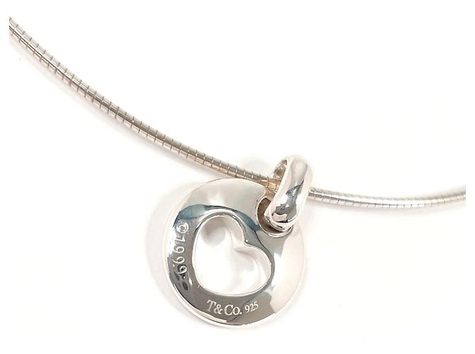 Collana a Cuore Perforato in Argento Sterling Tiffany & Co. - vista 4