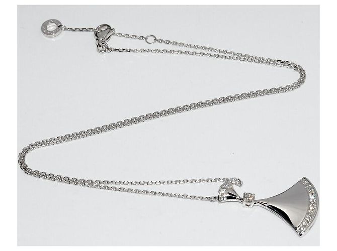 Bulgari Collar Péndulo Diva's Dream en Oro Blanco de 18K Bvlgari Plata - vista 3