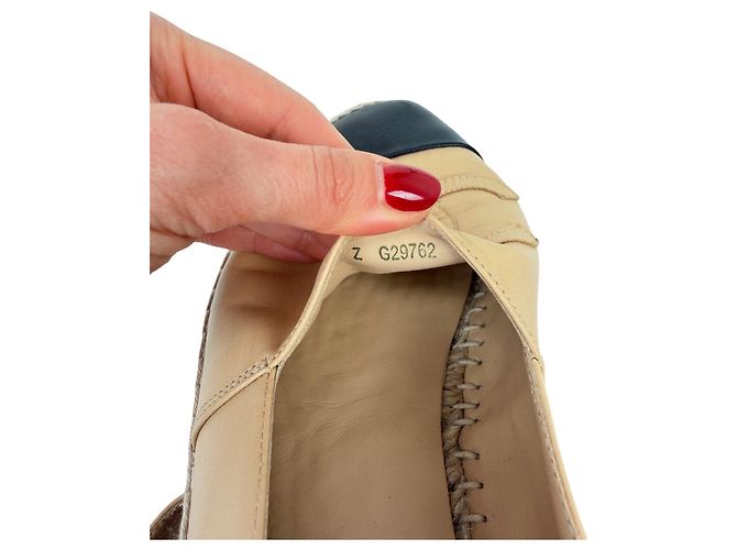 Espadrillas slip-on con punta a cappuccio CC di Chanel Beige - vista 5