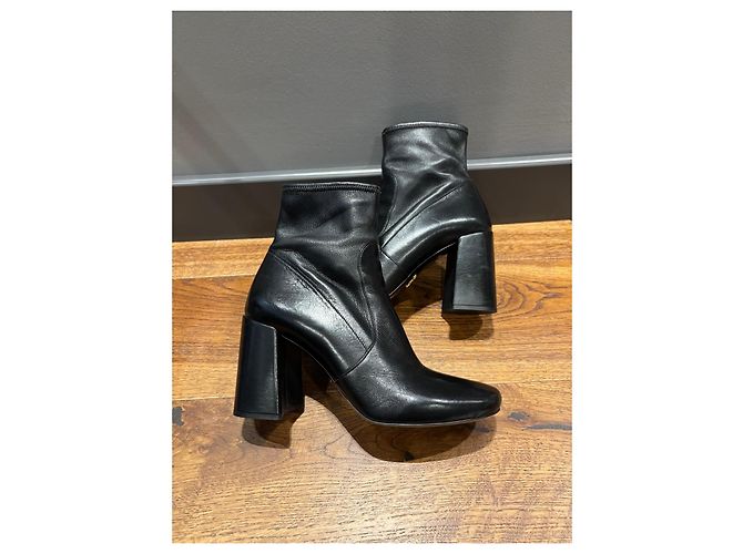 Botines de cuero negro con tacón bloque Prada - vista 6