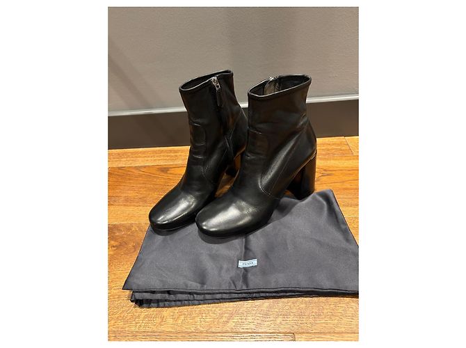 Botines de cuero negro con tacón bloque Prada - vista 7