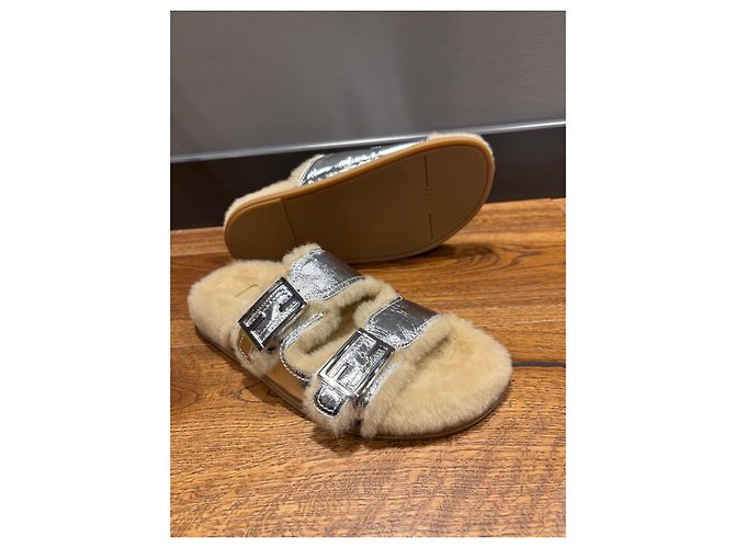 Sandali Fendi in shearling argento beige - vista 7