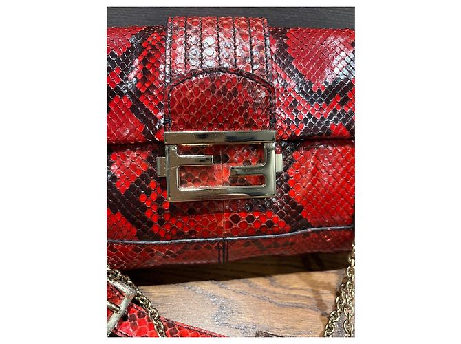 Borsa a Spalla Fendi Baguette Sneake Rosso Stampa python - vista 14