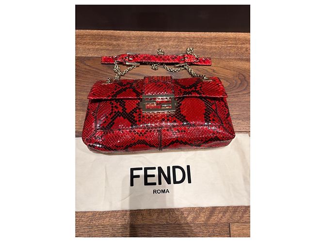 Borsa a Spalla Fendi Baguette Sneake Rosso Stampa python - vista 6