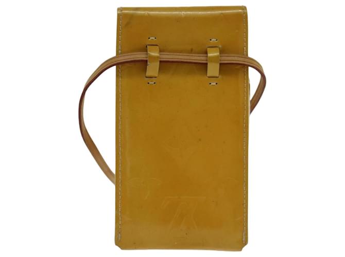 Louis Vuitton Walker Monogram Vernis Giallo - vista 2